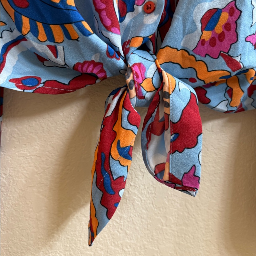cupcakes & cashmere Colorful Patterned Tie-Front Blouse - Picture 4 of 8